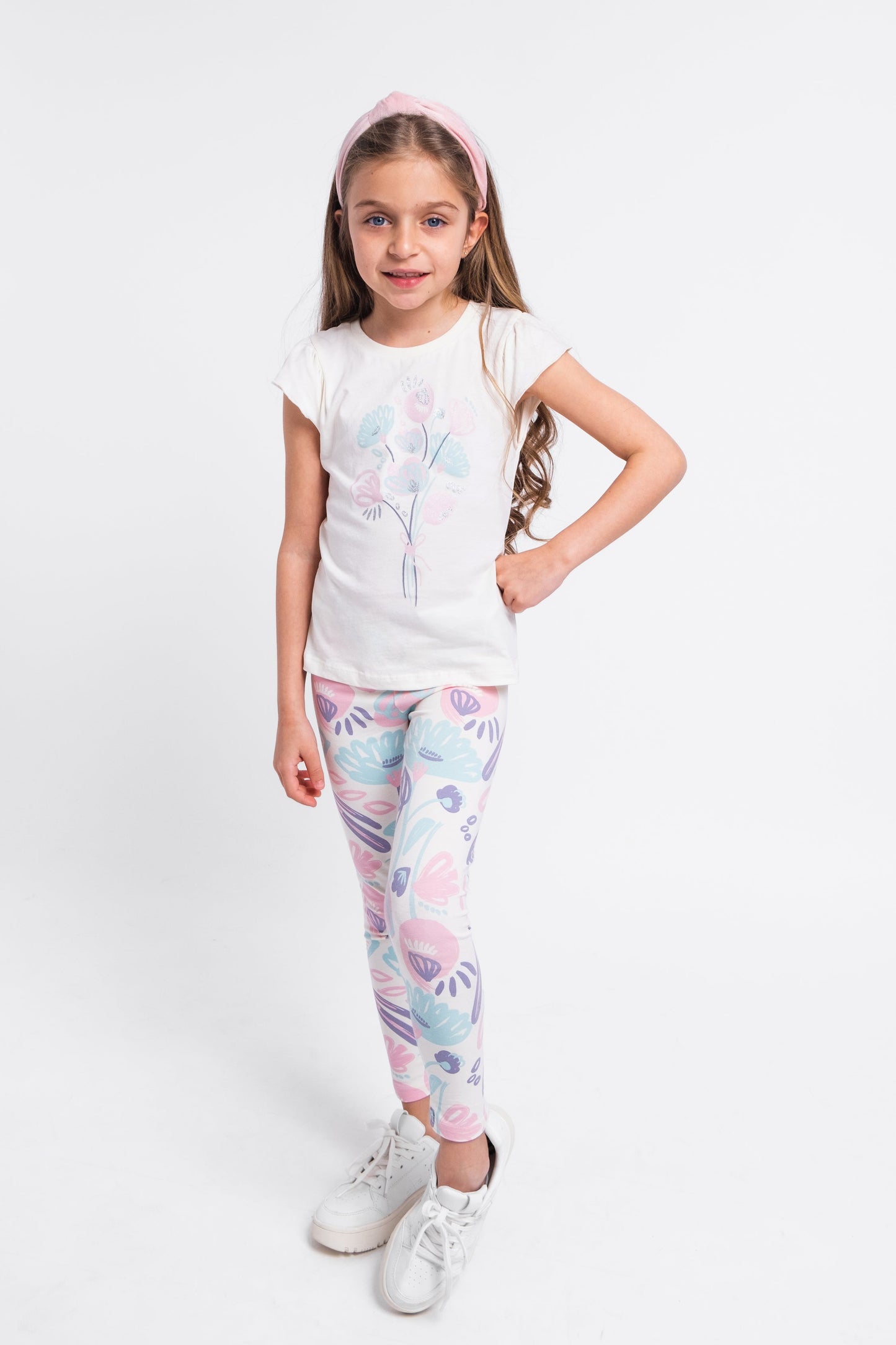 Cherubino Girls' Flutter Sleeve Floral Bouquet Tee in Ecru