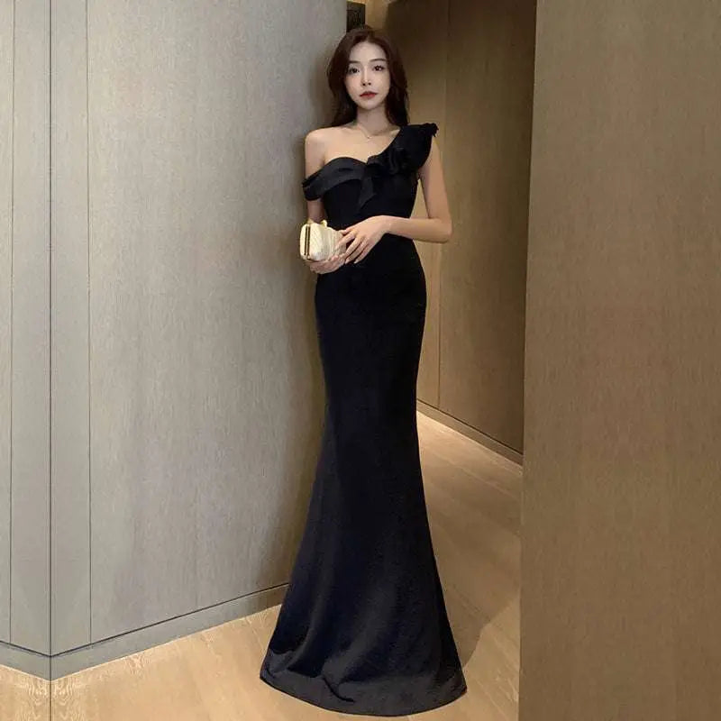 Navy Blue Satin One Shoulder Celebrity French Style Gown